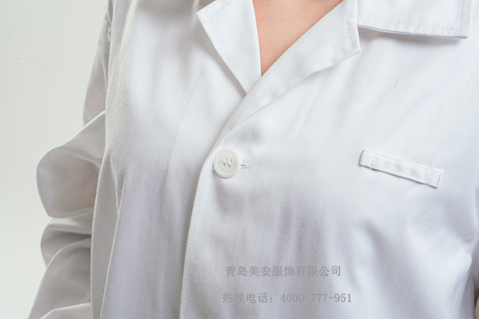 乐鱼官网登录大褂