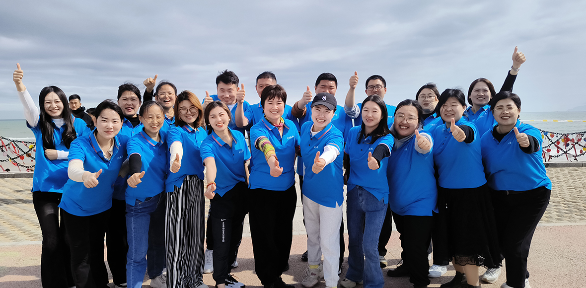 美安金沙滩团建